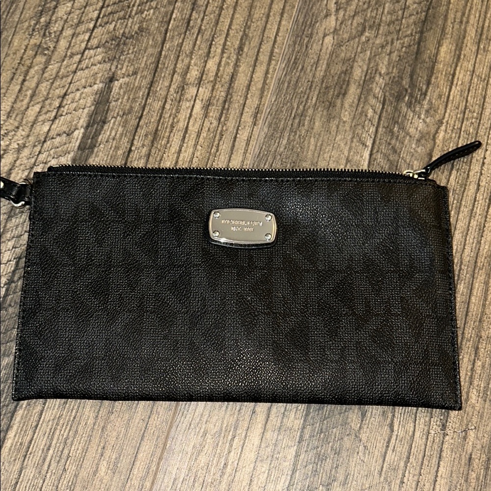 Michael Kors Elegant Black Clutch